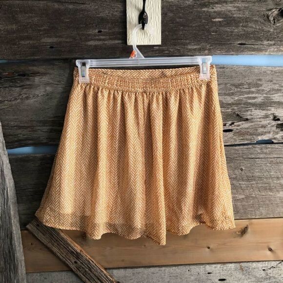 OLD Navy Size Small Orange/Cream Lightweight, Lined Skirt - Picture 3 of 5